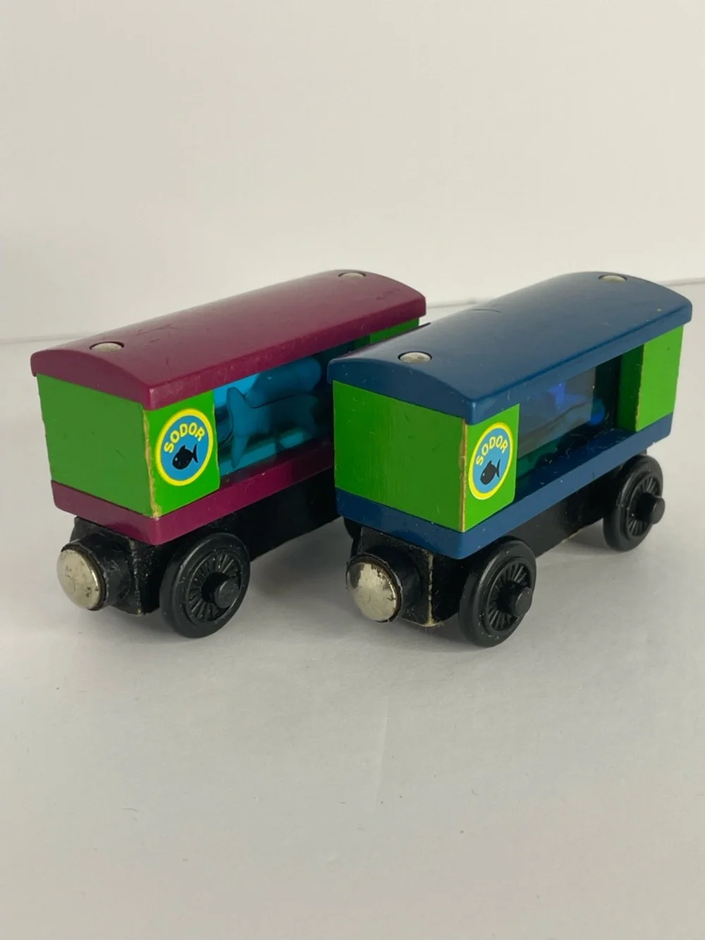 2002 Thomas and Friends Wood Aquarium Shark and Octopus Cars Magnetic - Picture 6 of 11